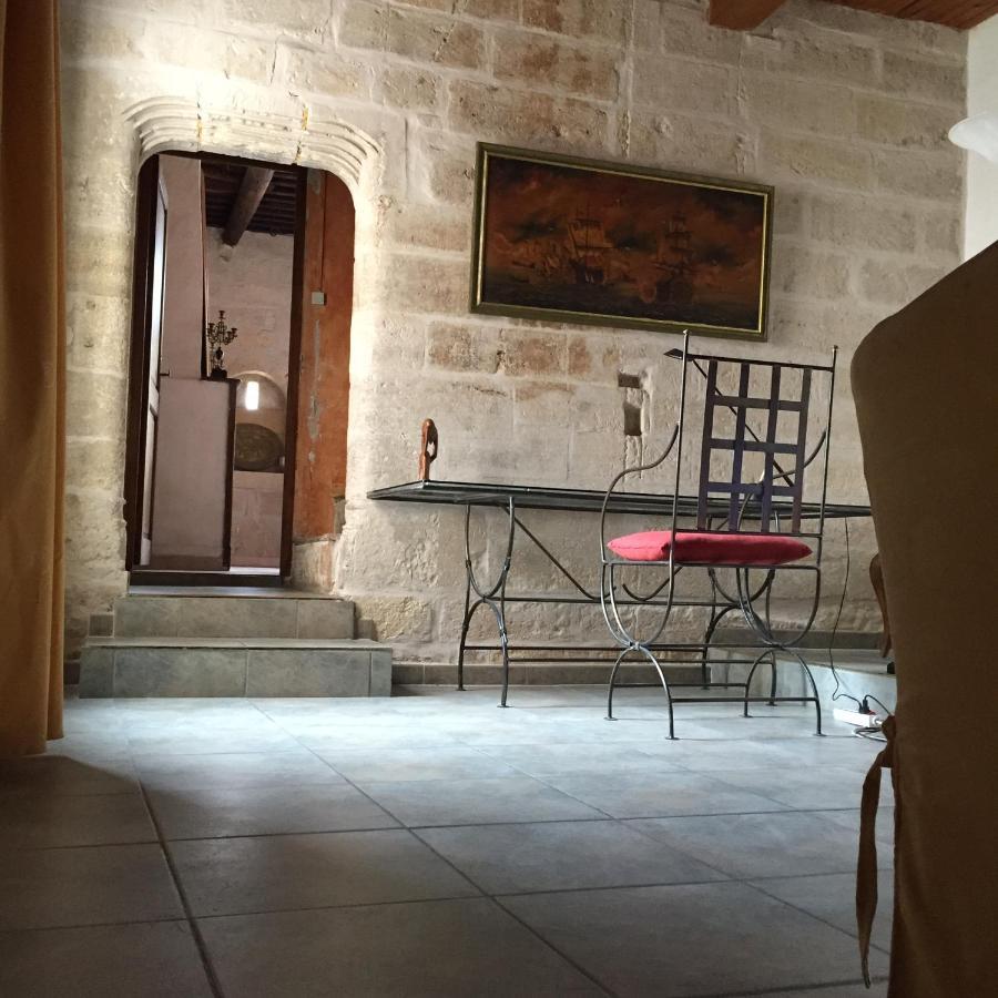 La Maison Sur La Place เอก-มอร์ต ภายนอก รูปภาพ
